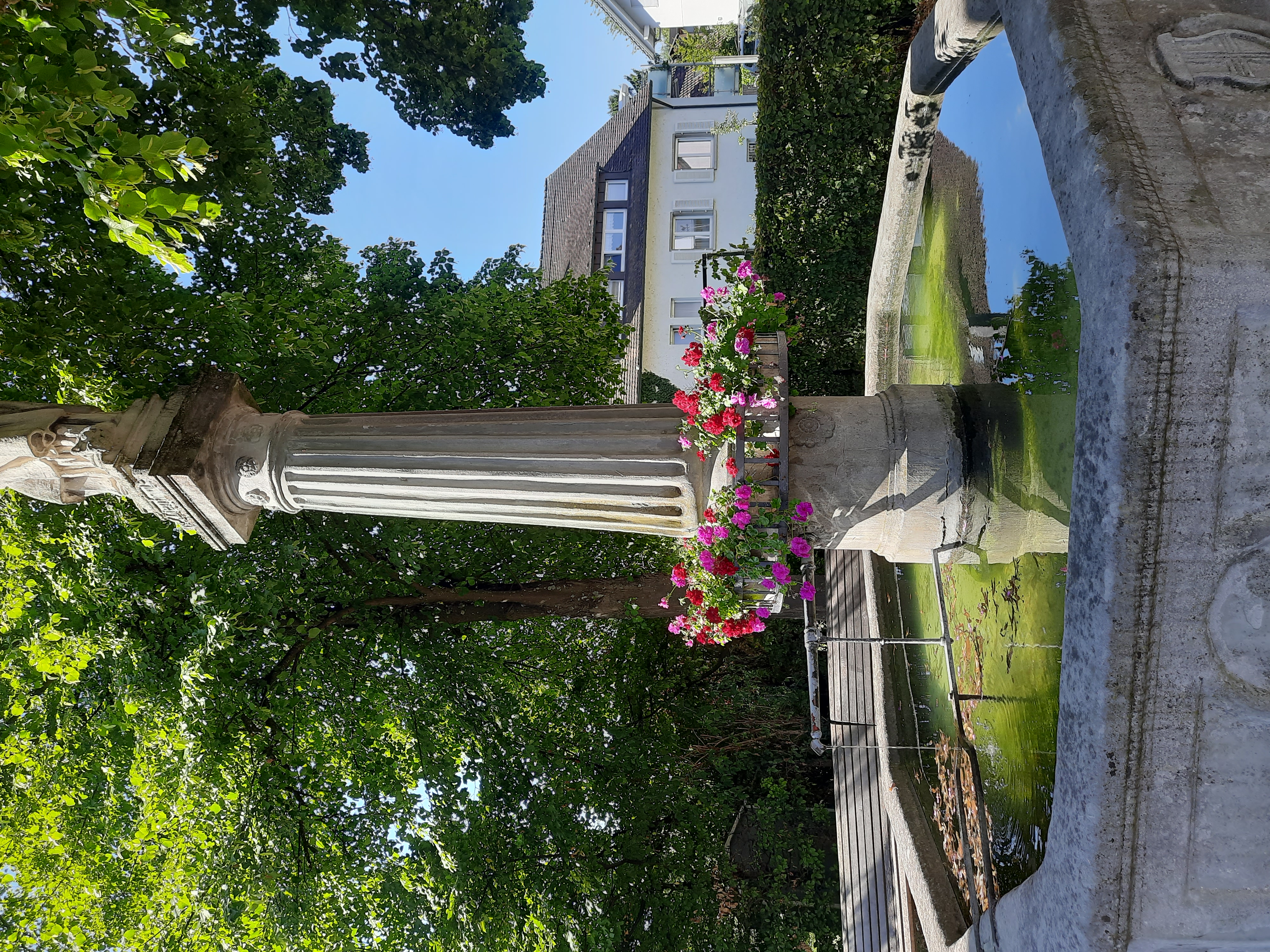 Brunnen